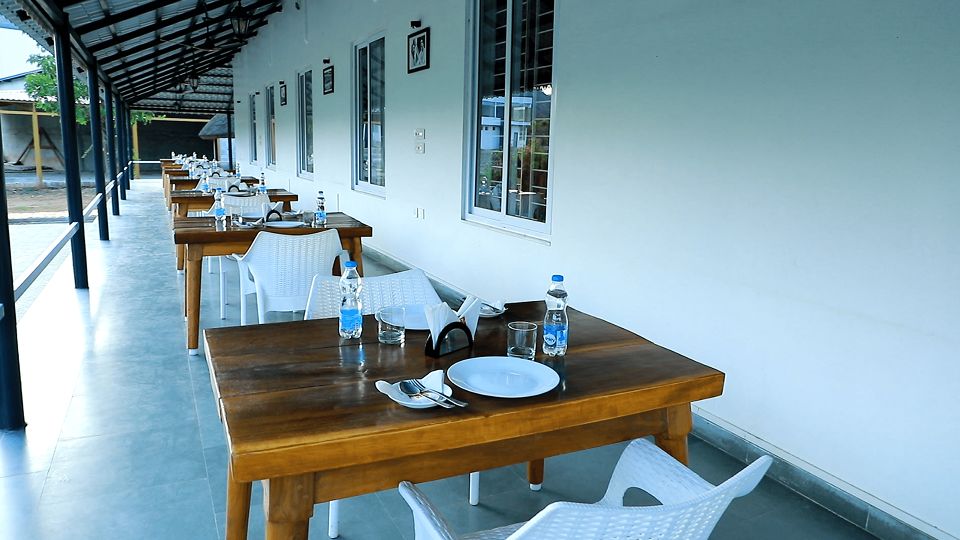 02 - Restaurant & Coffee shop.jpg