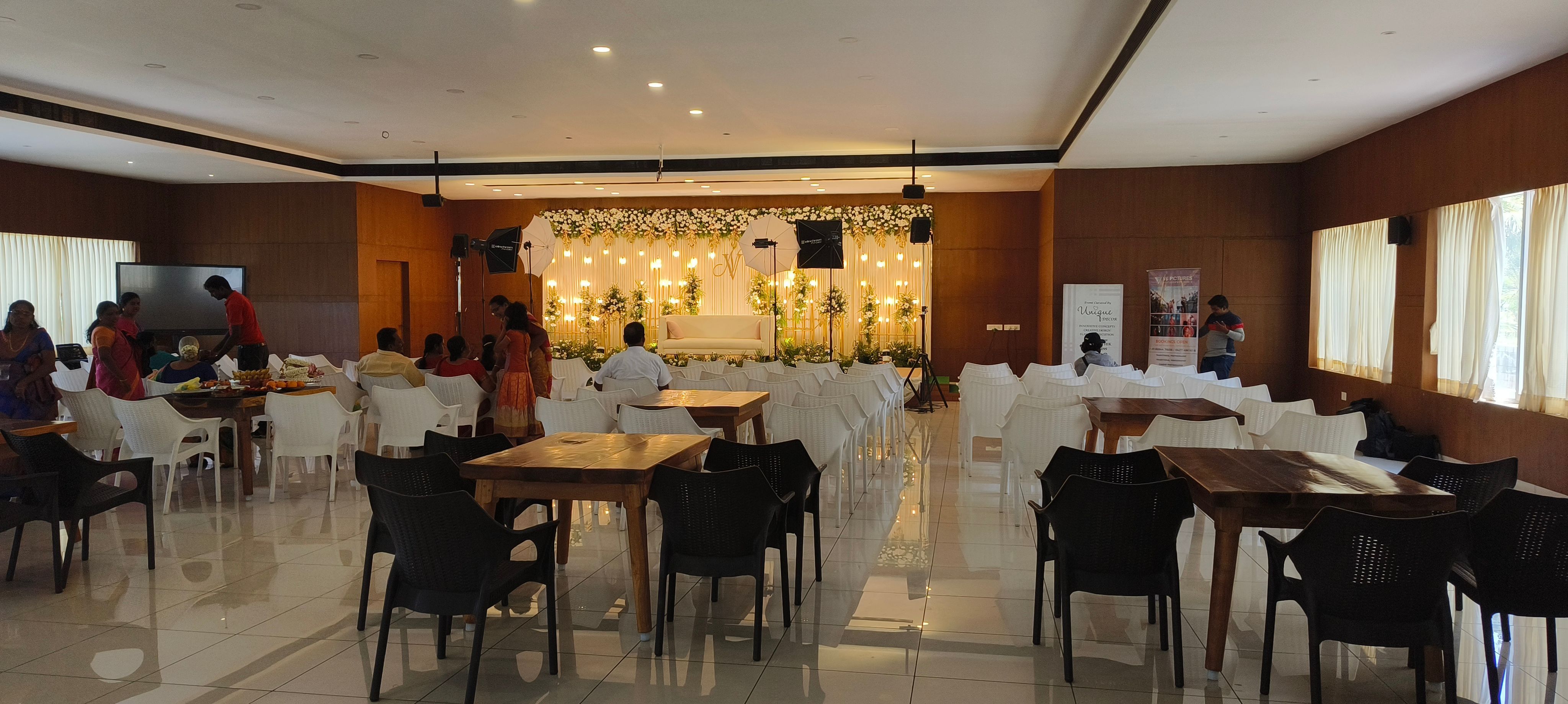 Banquet_hall.jpg